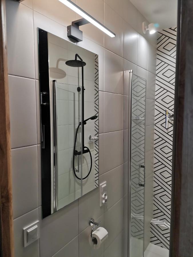 Przytulny Apartament W Wiezowcu - Centrum Miasta Podwislocze 38 เชชูฟ ภายนอก รูปภาพ